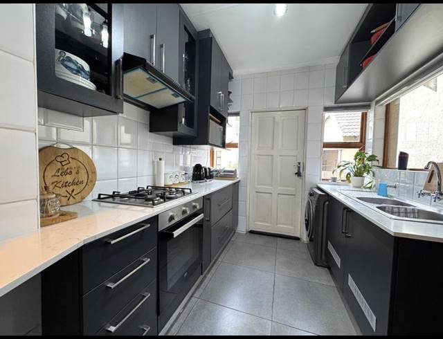 3 BEDROOM HOUSE FOR SALE IN PINEHAVEN